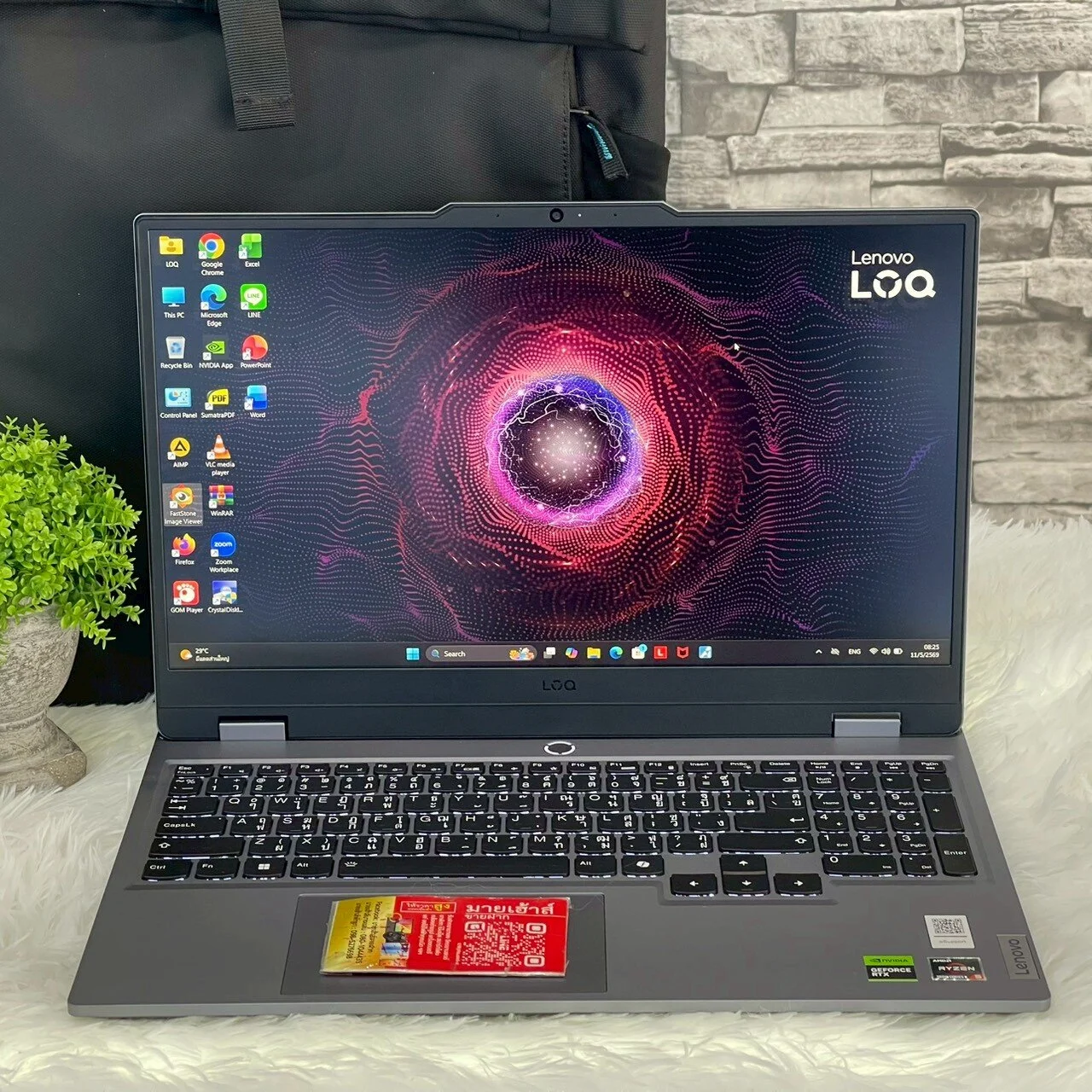 Notebook Lenovo LOQ ( Ryzen 5 7235HS การ์ดจอRTX3050)รุ่น15ARP9 รูปที่ 1