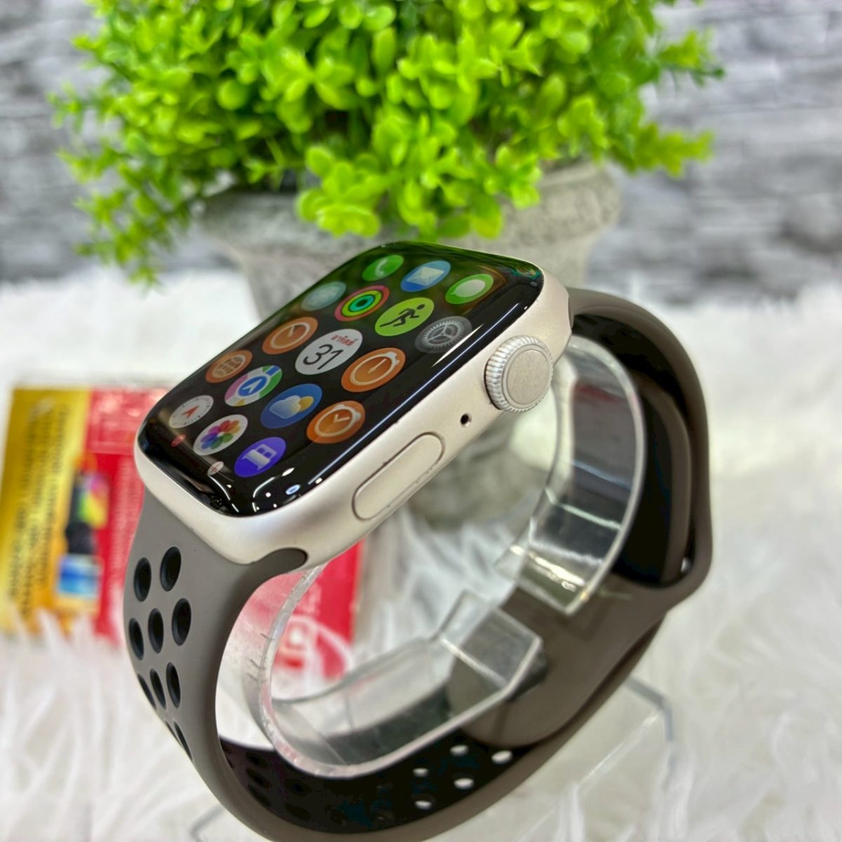 นาฬิกา Apple Watch Series 8 GPS 45mm Starlight Aluminium รูปที่ 1